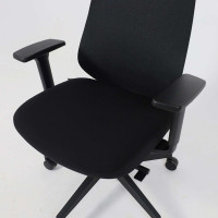 Кресло AksHome FENIX (Феникс) черная сетка + ткань/черный полиамид купить в Минске