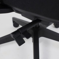 Кресло AksHome FENIX (Феникс) черная сетка + ткань/черный полиамид купить в Минске