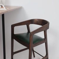 Стул полубарный ВАРДО КОМФОРТ ПЛЮС нат. кожа зеленый/дуб натуральный/покрытие рич купить в Минске
