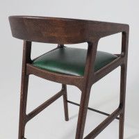 Стул полубарный ВАРДО КОМФОРТ ПЛЮС нат. кожа зеленый/дуб натуральный/покрытие рич купить в Минске