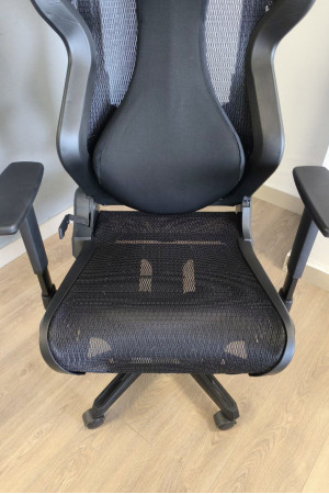Живые фото Кресло DXRacer AIR/D7100/N черный