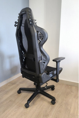 Живые фото Кресло DXRacer AIR/D7100/N черный