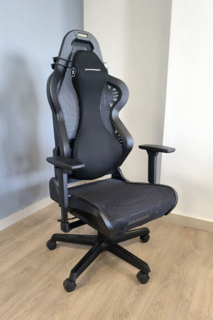 Живые фото Кресло DXRacer AIR/D7100/N черный (уценка)