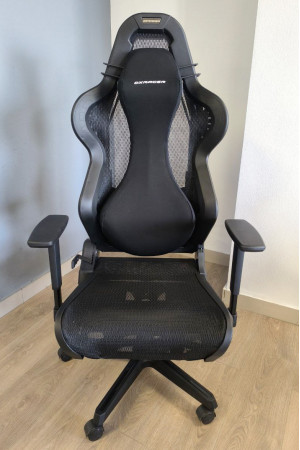 Живые фото Кресло DXRacer AIR/D7100/N черный (уценка)