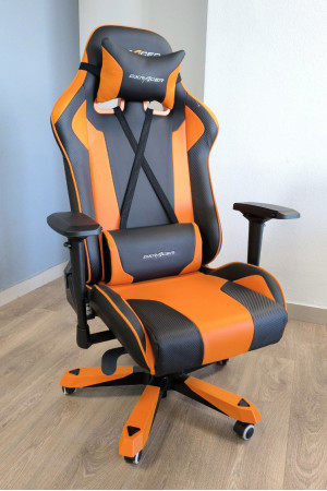 Живые фото Кресло DXRacer OH/KS06/NO оранжевый/черный