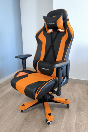 Живые фото Кресло DXRacer OH/KS06/NO оранжевый/черный