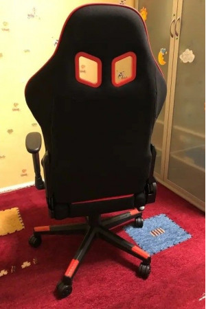 Живые фото Кресло DXRacer EC/OK01/NR