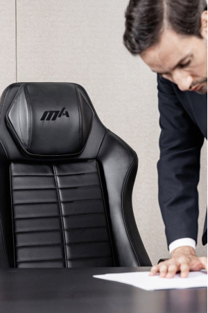 Живые фото Кресло DXRacer I-DMC/IA233S/N (DMC/DM1200)