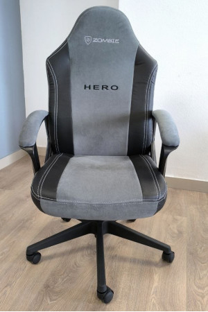 Живые фото Кресло Бюрократ Zombie Hero