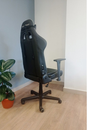 Живые фото Кресло DXRACER OH/P08/NG серый/черный