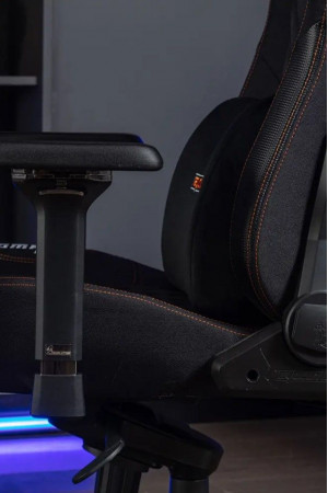 Живые фото Кресло EVOLUTION NOMAD PRO Black/Orange