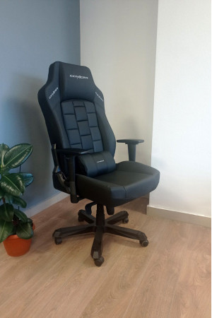 Живые фото Кресло DXRacer OH/CE120/N