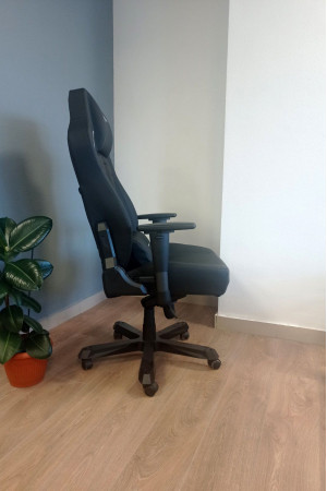 Живые фото Кресло DXRacer OH/CE120/N