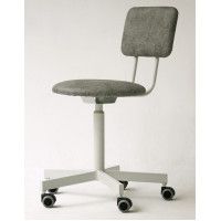 Стул лабораторный на колесах